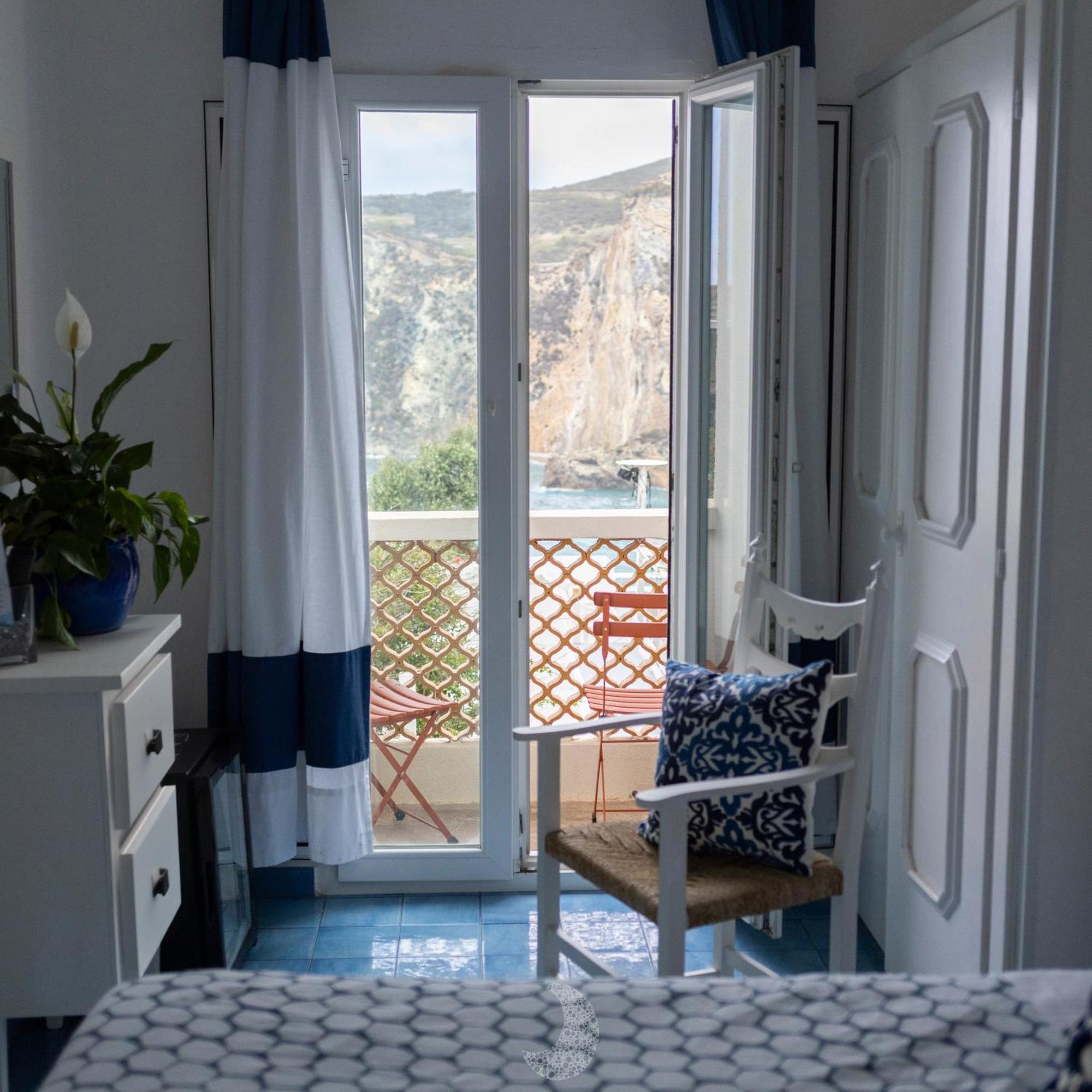 Hotel Chiaia Di Luna Ponza Exteriér fotografie