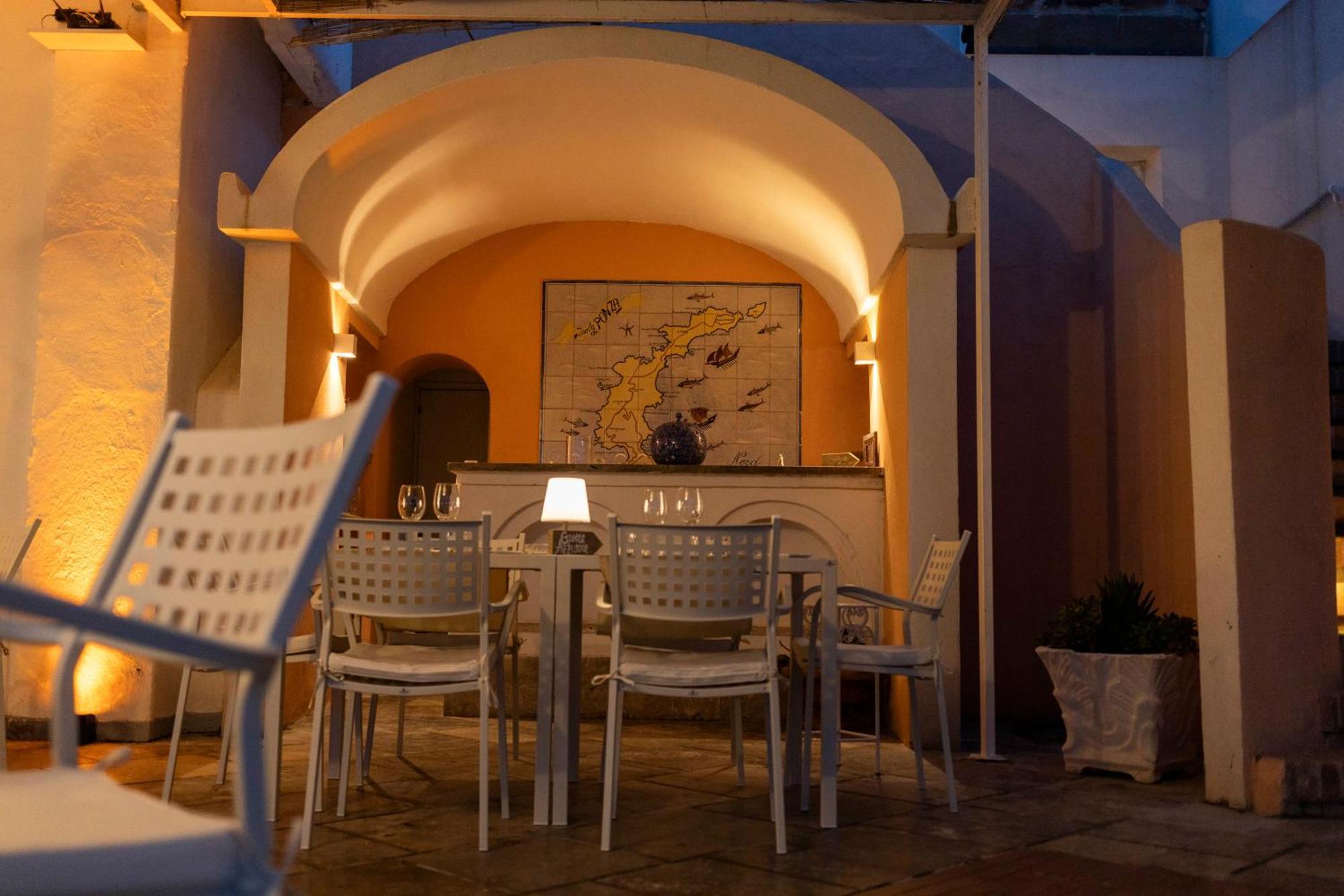 Hotel Chiaia Di Luna Ponza Exteriér fotografie
