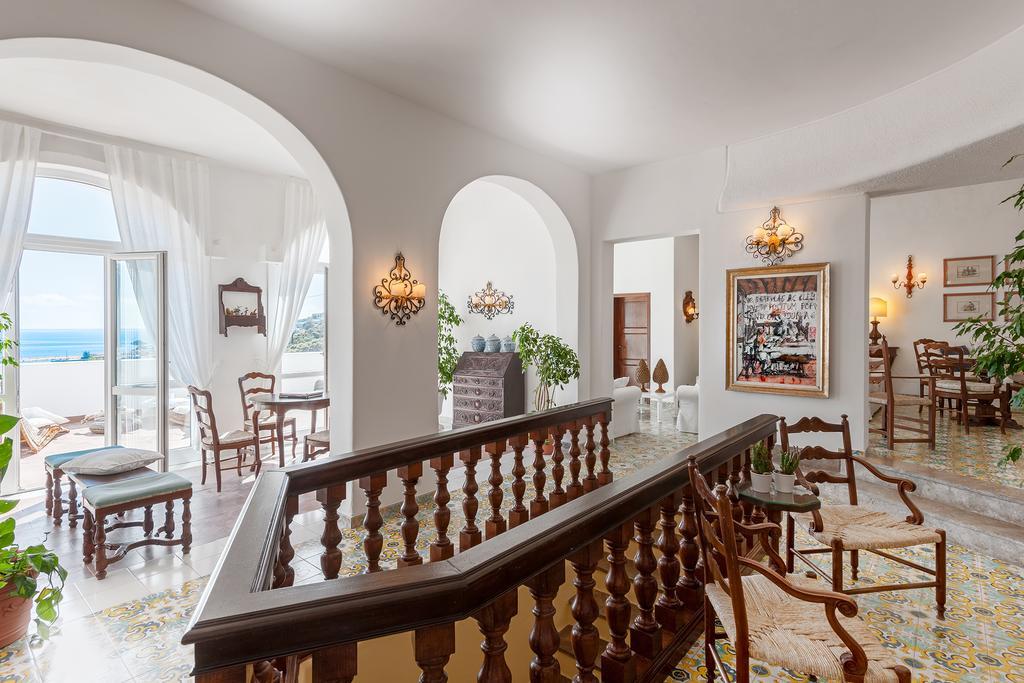 Hotel Chiaia Di Luna Ponza Exteriér fotografie